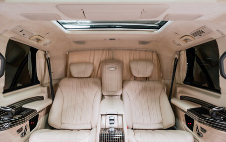 Mercedes-Benz V-Класс, 2022 год, 16 000 000 рублей, 19 фотография