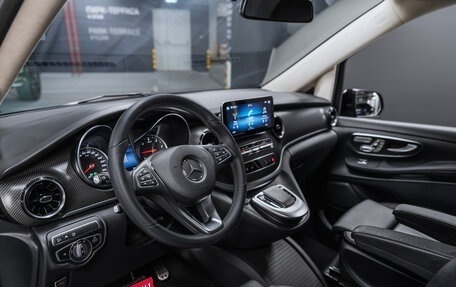 Mercedes-Benz V-Класс, 2022 год, 16 000 000 рублей, 11 фотография