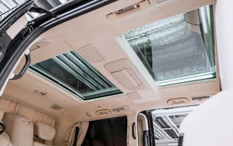Mercedes-Benz V-Класс, 2022 год, 16 000 000 рублей, 23 фотография
