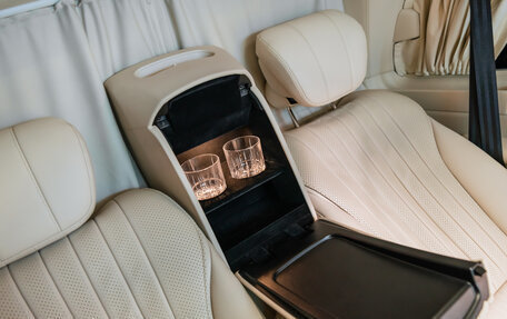 Mercedes-Benz V-Класс, 2022 год, 16 000 000 рублей, 29 фотография