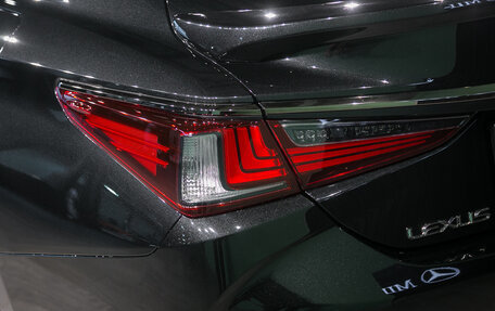 Lexus ES VII, 2021 год, 3 890 000 рублей, 10 фотография