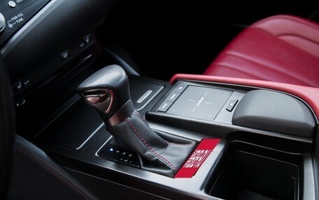 Lexus ES VII, 2021 год, 3 890 000 рублей, 19 фотография