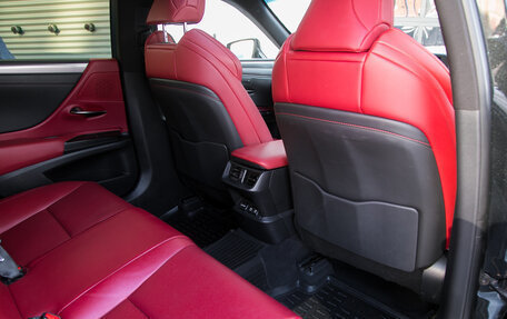 Lexus ES VII, 2021 год, 3 890 000 рублей, 30 фотография