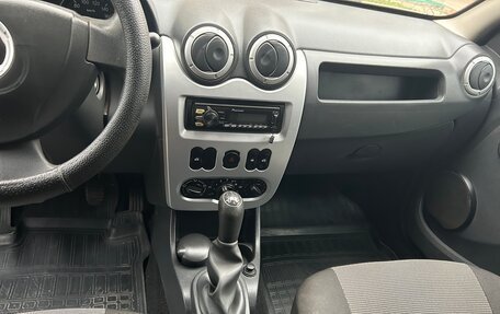 Renault Logan I, 2013 год, 550 000 рублей, 3 фотография