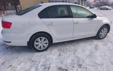 Volkswagen Jetta VI, 2013 год, 990 000 рублей, 4 фотография