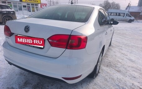 Volkswagen Jetta VI, 2013 год, 990 000 рублей, 5 фотография