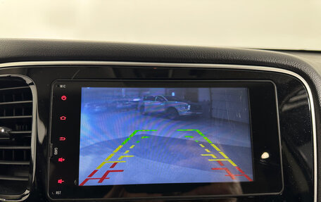 Mitsubishi Outlander III рестайлинг 3, 2018 год, 2 247 000 рублей, 13 фотография