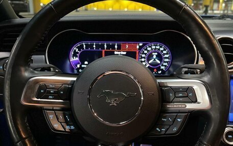 Ford Mustang VI рестайлинг, 2020 год, 3 900 000 рублей, 9 фотография