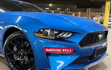 Ford Mustang VI рестайлинг, 2020 год, 3 900 000 рублей, 2 фотография