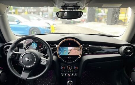 MINI Hatch, 2022 год, 2 410 000 рублей, 13 фотография