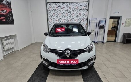 Renault Kaptur I рестайлинг, 2017 год, 1 396 000 рублей, 2 фотография