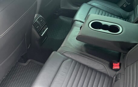 Volkswagen Passat B8 рестайлинг, 2019 год, 3 950 000 рублей, 17 фотография