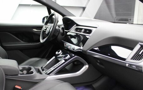 Jaguar I-Pace I, 2022 год, 4 600 000 рублей, 7 фотография