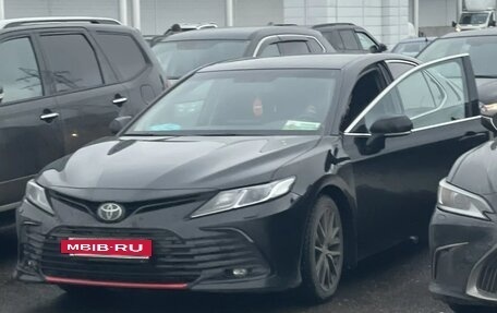 Toyota Camry, 2022 год, 3 050 000 рублей, 5 фотография