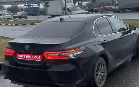 Toyota Camry, 2022 год, 3 050 000 рублей, 6 фотография
