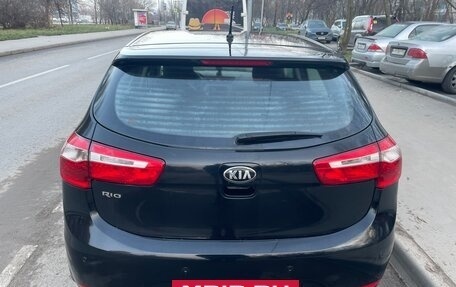 KIA Rio III рестайлинг, 2013 год, 1 000 000 рублей, 4 фотография