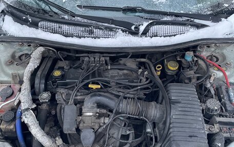 Dodge Stratus II, 2004 год, 340 000 рублей, 21 фотография