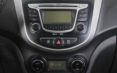 Hyundai Solaris II рестайлинг, 2013 год, 799 000 рублей, 19 фотография