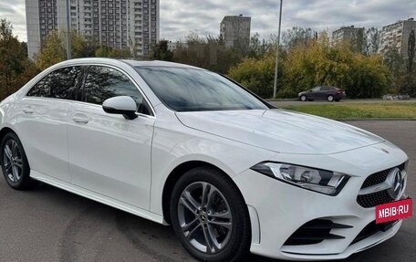 Mercedes-Benz A-Класс, 2021 год, 2 230 000 рублей, 6 фотография