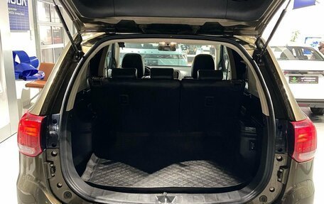 Mitsubishi Outlander III рестайлинг 3, 2019 год, 2 750 000 рублей, 16 фотография