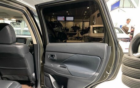 Mitsubishi Outlander III рестайлинг 3, 2019 год, 2 750 000 рублей, 15 фотография