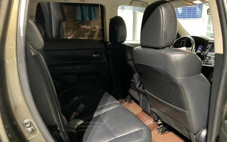 Mitsubishi Outlander III рестайлинг 3, 2019 год, 2 750 000 рублей, 27 фотография