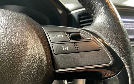 Mitsubishi Outlander III рестайлинг 3, 2019 год, 2 750 000 рублей, 19 фотография