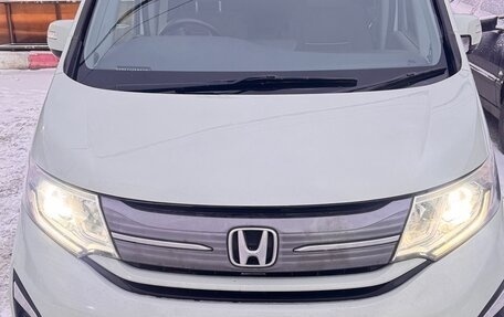 Honda Stepwgn IV, 2016 год, 1 750 000 рублей, 1 фотография
