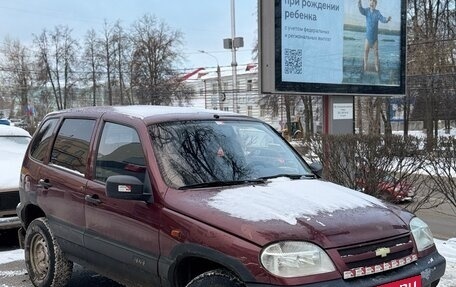 Chevrolet Niva I рестайлинг, 2004 год, 190 000 рублей, 2 фотография