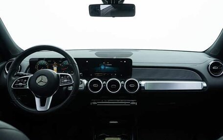 Mercedes-Benz GLB, 2021 год, 2 705 000 рублей, 11 фотография