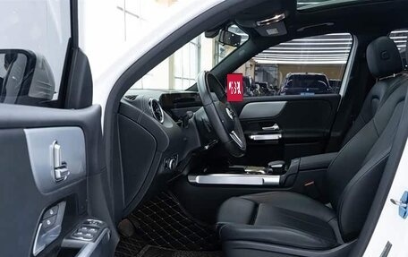 Mercedes-Benz GLB, 2021 год, 2 705 000 рублей, 16 фотография