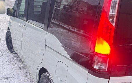 Honda Stepwgn IV, 2016 год, 1 750 000 рублей, 4 фотография