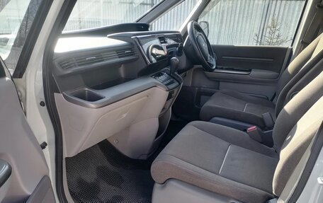 Honda Stepwgn IV, 2016 год, 1 750 000 рублей, 10 фотография