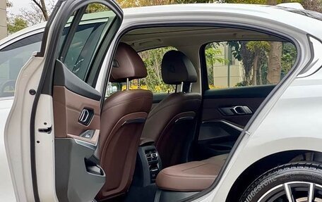 BMW 3 серия, 2023 год, 3 650 000 рублей, 16 фотография