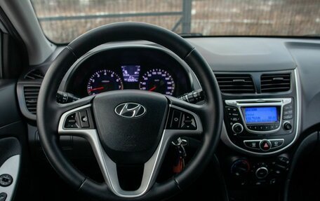 Hyundai Solaris II рестайлинг, 2013 год, 760 000 рублей, 22 фотография