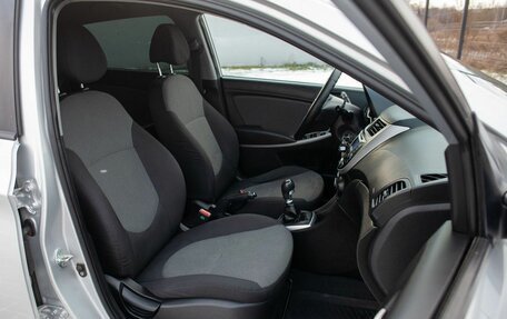 Hyundai Solaris II рестайлинг, 2013 год, 760 000 рублей, 32 фотография