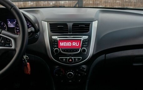 Hyundai Solaris II рестайлинг, 2013 год, 760 000 рублей, 28 фотография