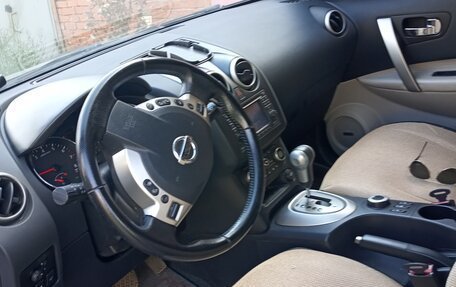 Nissan Qashqai, 2010 год, 1 000 000 рублей, 3 фотография