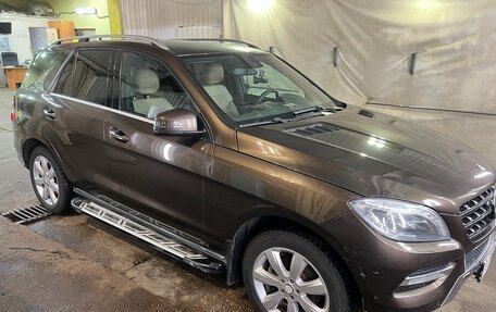 Mercedes-Benz M-Класс, 2014 год, 2 550 000 рублей, 3 фотография