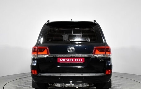 Toyota Land Cruiser 200, 2015 год, 4 590 000 рублей, 6 фотография