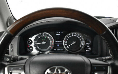 Toyota Land Cruiser 200, 2015 год, 4 590 000 рублей, 17 фотография