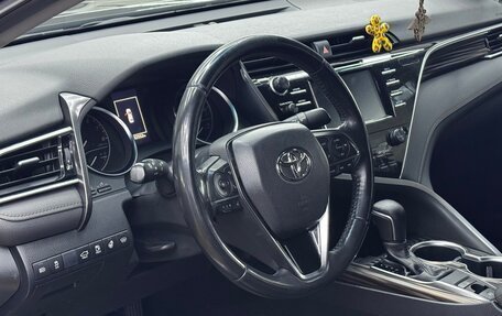 Toyota Camry, 2019 год, 2 650 000 рублей, 4 фотография