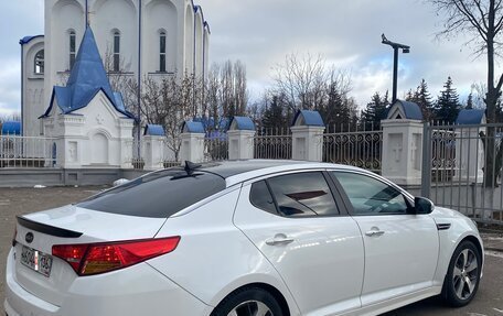 KIA K5 I рестайлинг, 2011 год, 985 000 рублей, 3 фотография