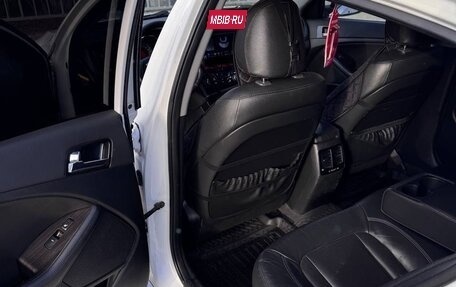 KIA K5 I рестайлинг, 2011 год, 985 000 рублей, 12 фотография