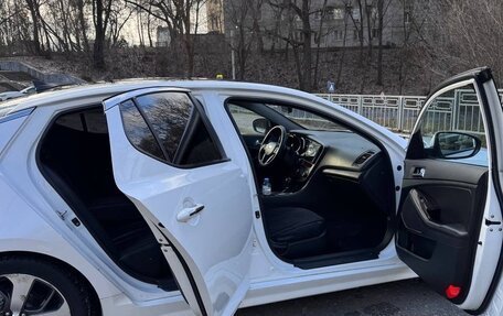 KIA K5 I рестайлинг, 2011 год, 985 000 рублей, 14 фотография