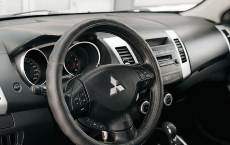 Mitsubishi Outlander III рестайлинг 3, 2007 год, 1 240 000 рублей, 11 фотография