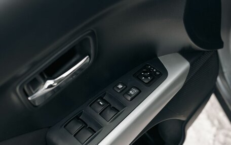 Mitsubishi Outlander III рестайлинг 3, 2007 год, 1 240 000 рублей, 16 фотография