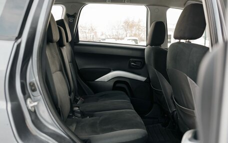 Mitsubishi Outlander III рестайлинг 3, 2007 год, 1 240 000 рублей, 17 фотография