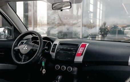 Mitsubishi Outlander III рестайлинг 3, 2007 год, 1 240 000 рублей, 10 фотография
