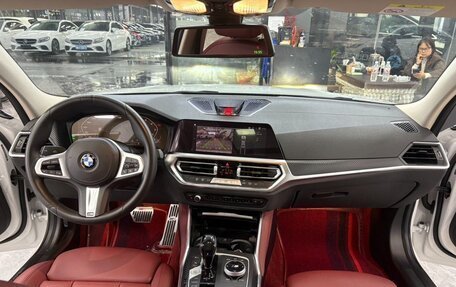 BMW 3 серия, 2021 год, 3 190 000 рублей, 12 фотография